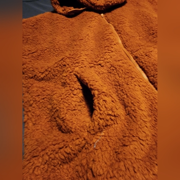 Full zip-up hoodie with pockets - Picture 3 of 4